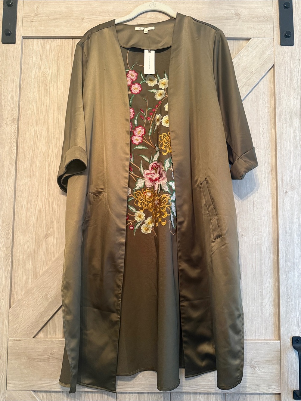 Floreat olive green embroidered floral duster kimono